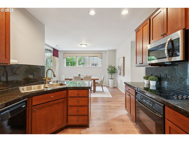 7382 Ne STONEWATER St, Hillsboro, OR 97124