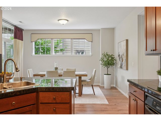 7382 Ne STONEWATER St, Hillsboro, OR 97124