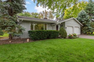 5220 Cottonwood Lane N, Plymouth, MN 55442