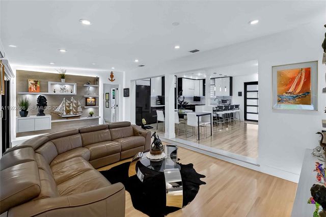 7724 Hawthorne Ave, Miami Beach, FL 33141