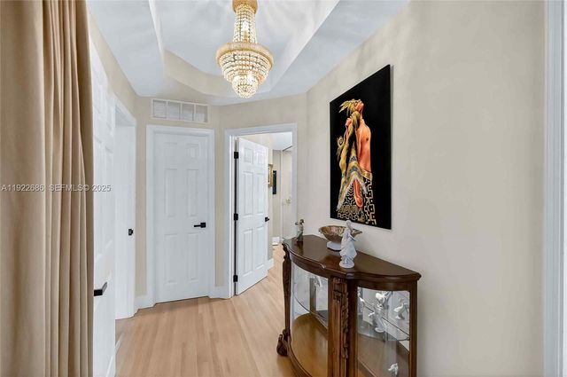 7724 Hawthorne Ave, Miami Beach, FL 33141