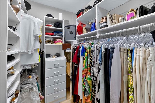 7724 Hawthorne Ave, Miami Beach, FL 33141