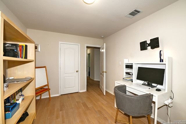 165 red hawk, San Antonio, TX 78258