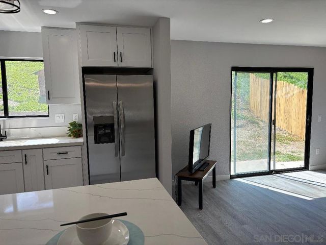 9211 Todos Santos Drive, Santee, CA 92071