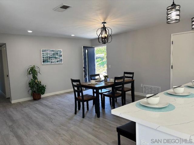 9211 Todos Santos Drive, Santee, CA 92071