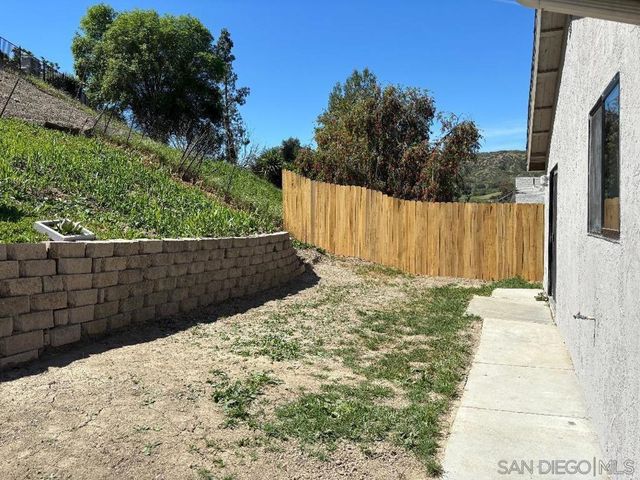 9211 Todos Santos Drive, Santee, CA 92071