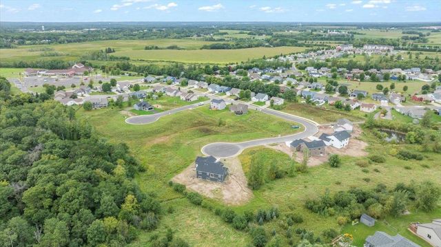 1155 29th Street NE, Sauk Rapids, MN 56379