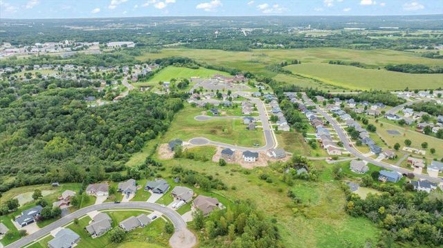 1155 29th Street NE, Sauk Rapids, MN 56379