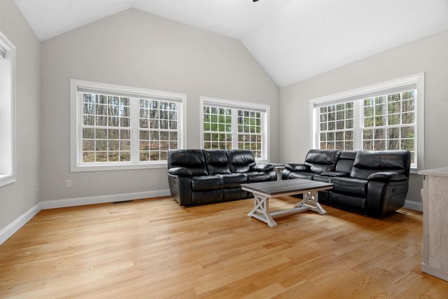 18 Longmeadow Road, Windham, NH 03087