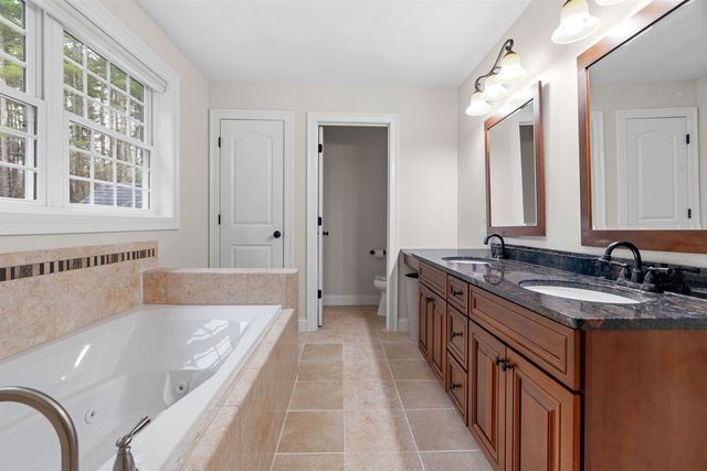 18 Longmeadow Road, Windham, NH 03087