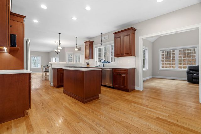 18 Longmeadow Road, Windham, NH 03087