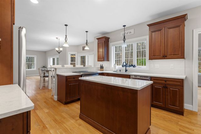 18 Longmeadow Road, Windham, NH 03087