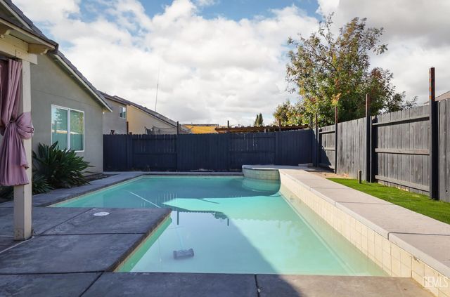5508 Mesto Way, Bakersfield, CA 93313