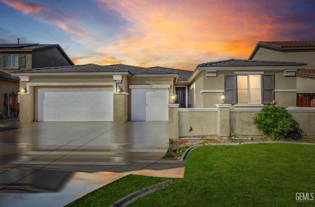 5508 Mesto Way, Bakersfield, CA 93313