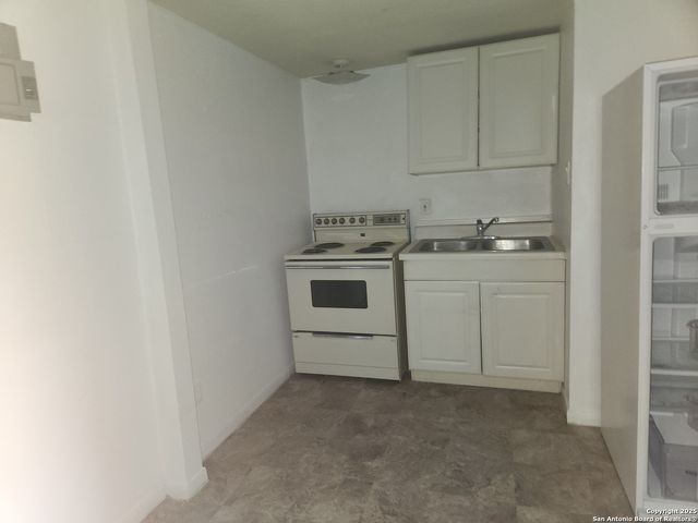 823 Venice Apt 7, San Antonio, TX 78201