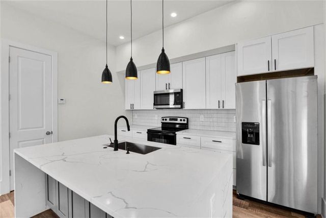 3165 Dogwood Drive 108, Hapeville, GA 30354