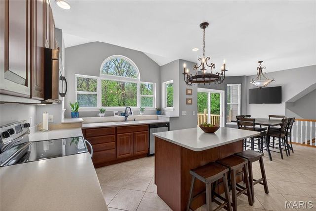 150 Silverstone Circle, Byrnes Mill, MO 63051