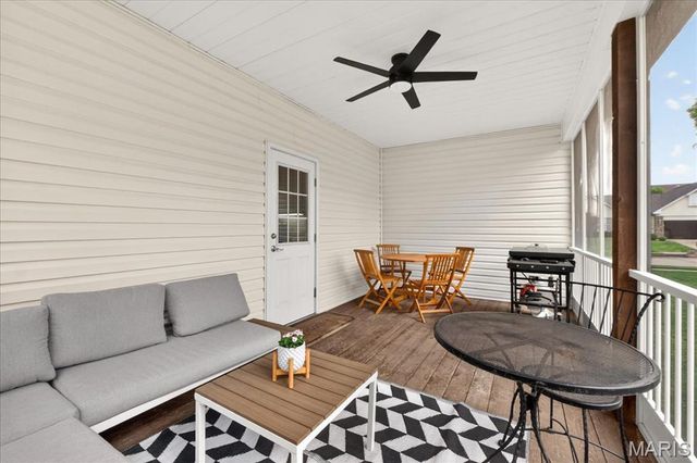 150 Silverstone Circle, Byrnes Mill, MO 63051