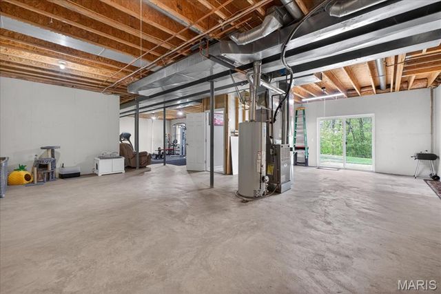 150 Silverstone Circle, Byrnes Mill, MO 63051