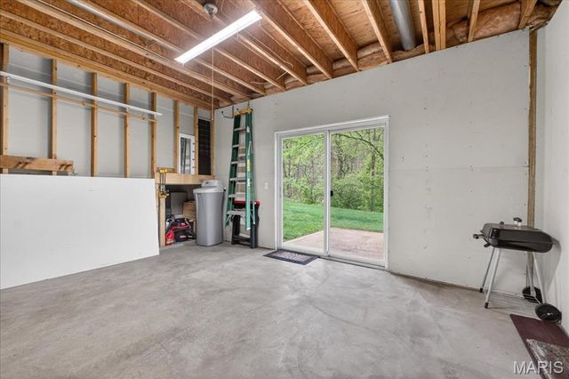150 Silverstone Circle, Byrnes Mill, MO 63051