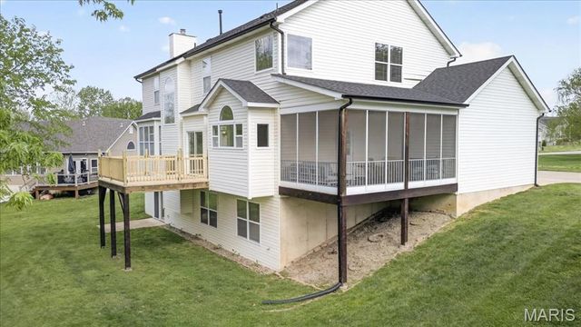150 Silverstone Circle, Byrnes Mill, MO 63051