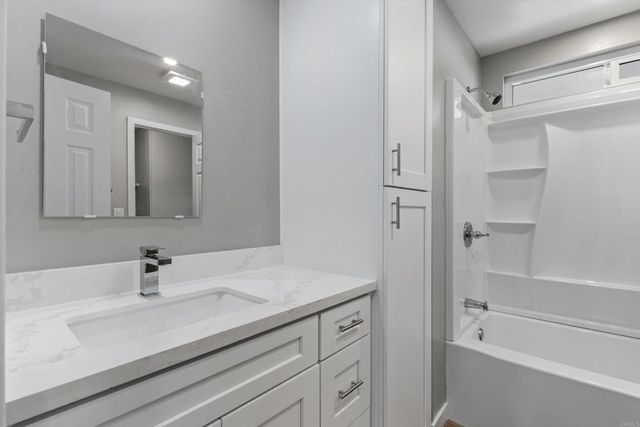 718 Sycamore Avenue 181, Vista, CA 92083