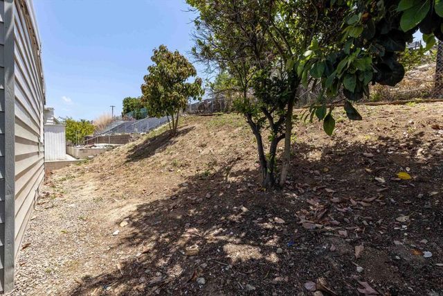 718 Sycamore Avenue 181, Vista, CA 92083