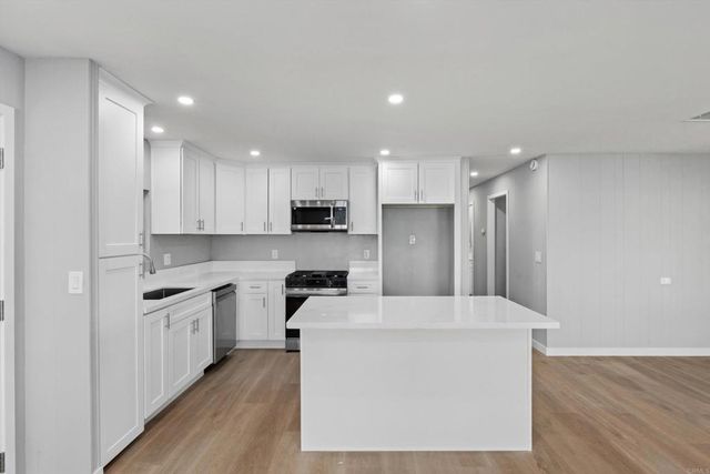 718 Sycamore Avenue 181, Vista, CA 92083