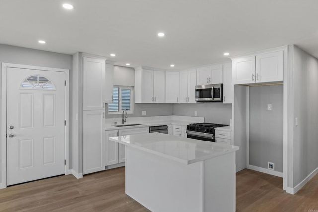 718 Sycamore Avenue 181, Vista, CA 92083