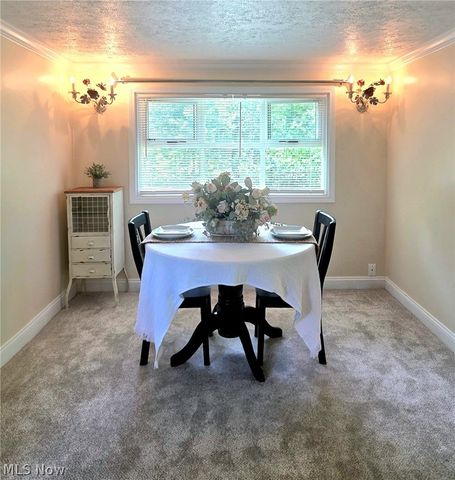 398 N Chillicothe Road, Aurora, OH 44202