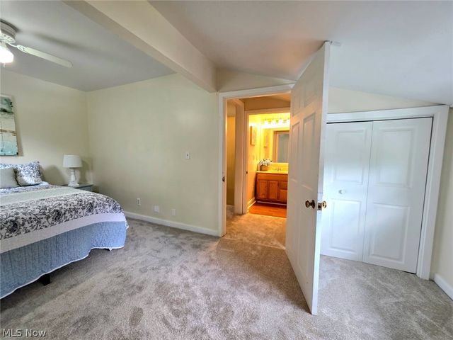 398 N Chillicothe Road, Aurora, OH 44202