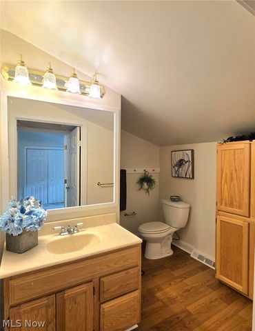 398 N Chillicothe Road, Aurora, OH 44202