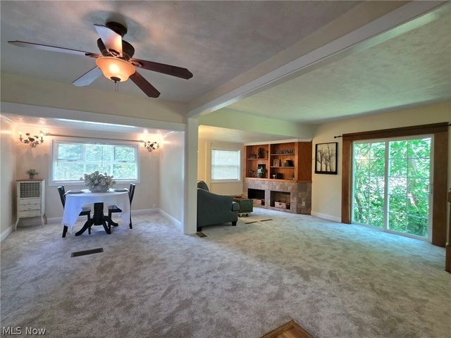 398 N Chillicothe Road, Aurora, OH 44202