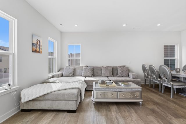 688 Exmoor Dr, Goodlettsville, TN 37072