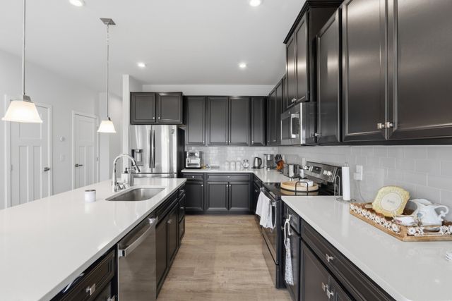 688 Exmoor Dr, Goodlettsville, TN 37072