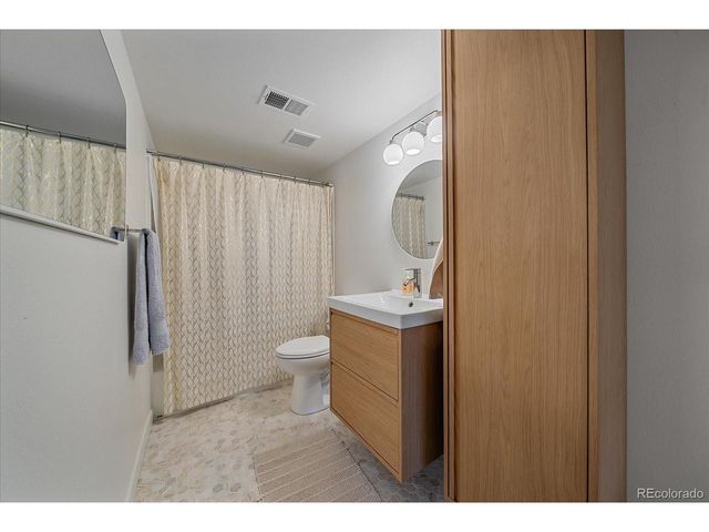 1845 Kendall St A-221B, Lakewood, CO 80214