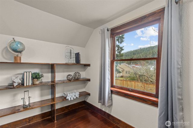 54307 Mountain Highway E, Elbe, WA 98330