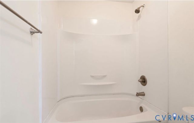 15249 Broadwater Cir, Chester, VA 23831