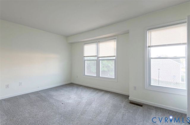 15249 Broadwater Cir, Chester, VA 23831