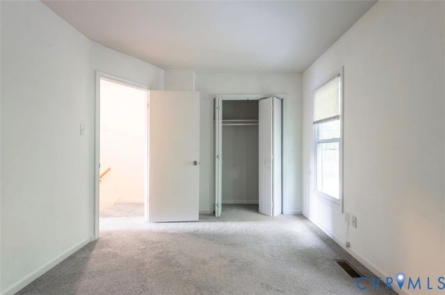 15249 Broadwater Cir, Chester, VA 23831