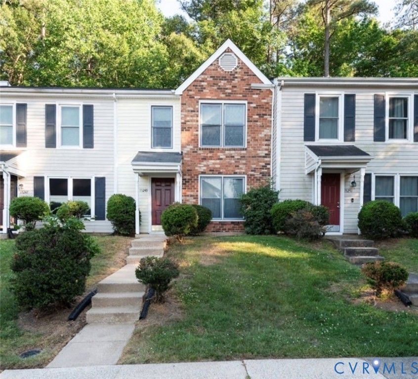 15249 Broadwater Cir, Chester, VA 23831