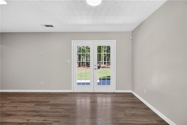 316 Cobb Court, Hampton, GA 30228