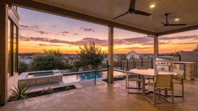 403 Kayak WAY 9, Lakeway, TX 78738