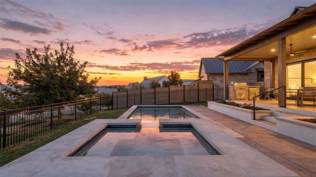403 Kayak WAY 9, Lakeway, TX 78738