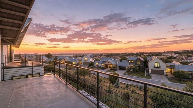 403 Kayak WAY 9, Lakeway, TX 78738