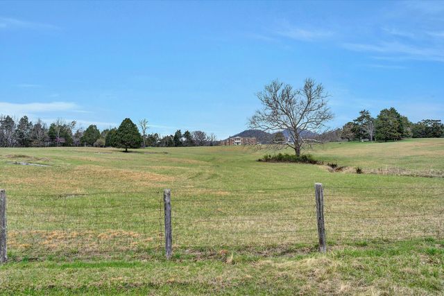 1066 Greyledge RD, Buchanan, VA 24066