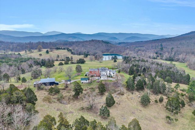 1066 Greyledge RD, Buchanan, VA 24066