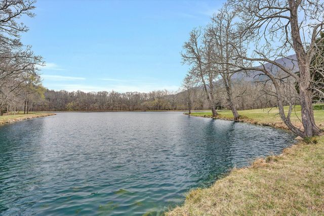1066 Greyledge RD, Buchanan, VA 24066