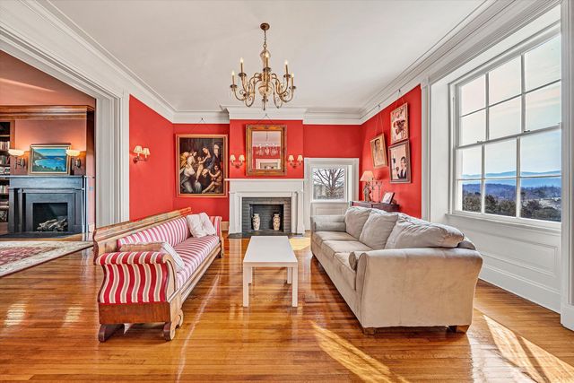 1066 Greyledge RD, Buchanan, VA 24066