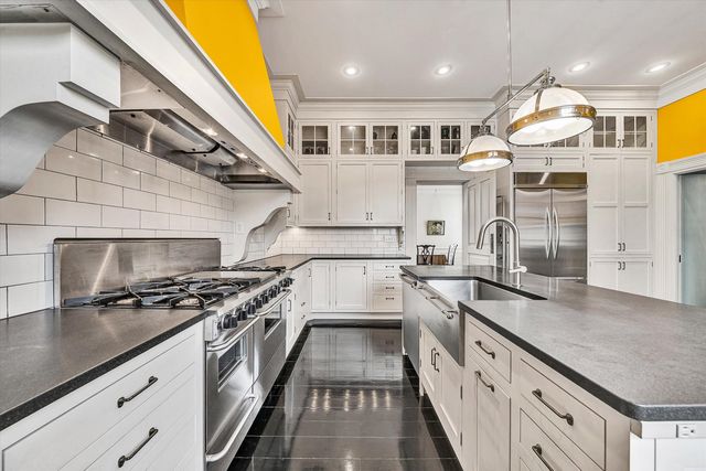 1066 Greyledge RD, Buchanan, VA 24066